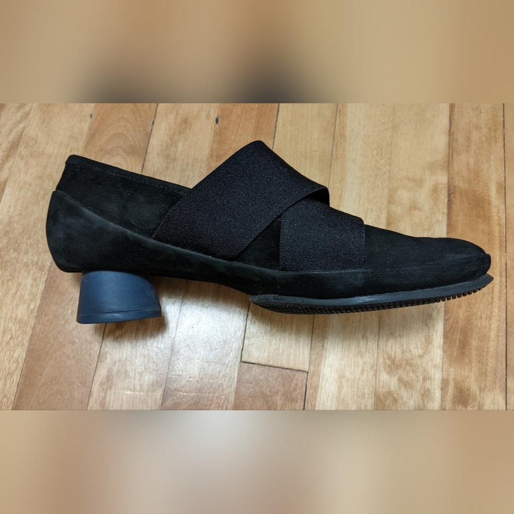Women's Camper Black Slip-On Low Block Heel Loafers - Picture 2 of 9